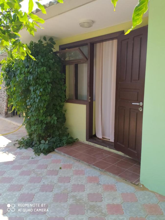 Small Guest House Novoalekszeevka Kültér fotó